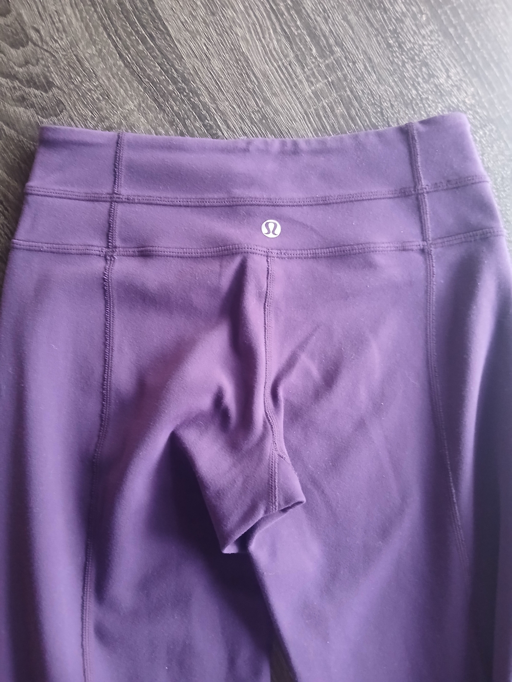 Women’s Flare Lululemon Yoga Pants/reversible - Picture 6 of 9